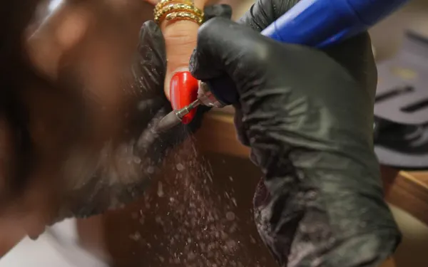 Cumhuriyet Bayramı'na Özel Kırmızı-Beyaz Nail Art Fikirleri