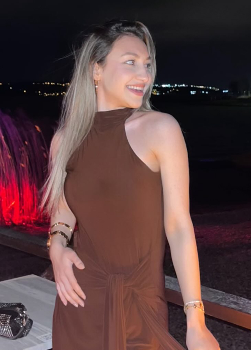 Büşra Demirtaş Nail Artist izmit protez tırnak