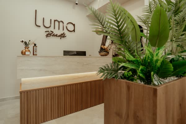 Luma Beaute İzmit protez tırnak ve güzellik stüdyosu