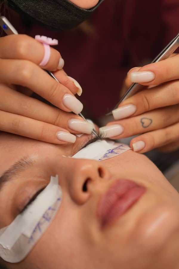 Luma Beaute Serdivan protez tırnak ve güzellik stüdyosu